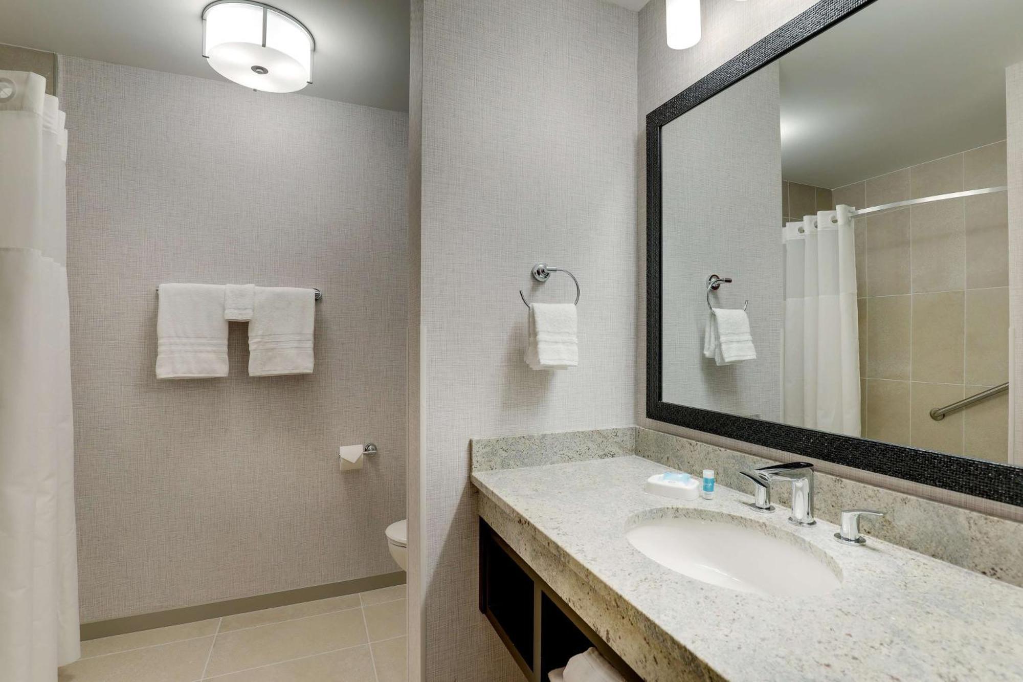 Drury Plaza Hotel Savannah Pooler Buitenkant foto
