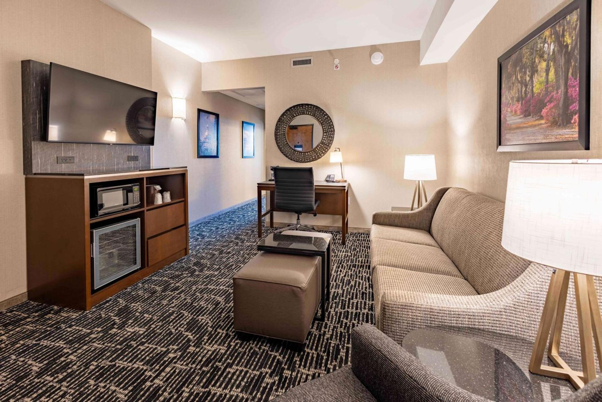 Drury Plaza Hotel Savannah Pooler Buitenkant foto